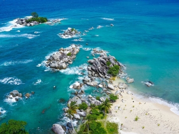 20 Tempat Wisata di Belitung Terbaru dan Kembali Hits Dikunjungi