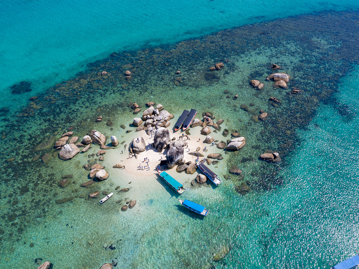 Pulau Batu Berlayar